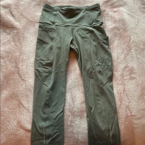 LULULEMON LEGGING: Swift Speed High Rise Crop